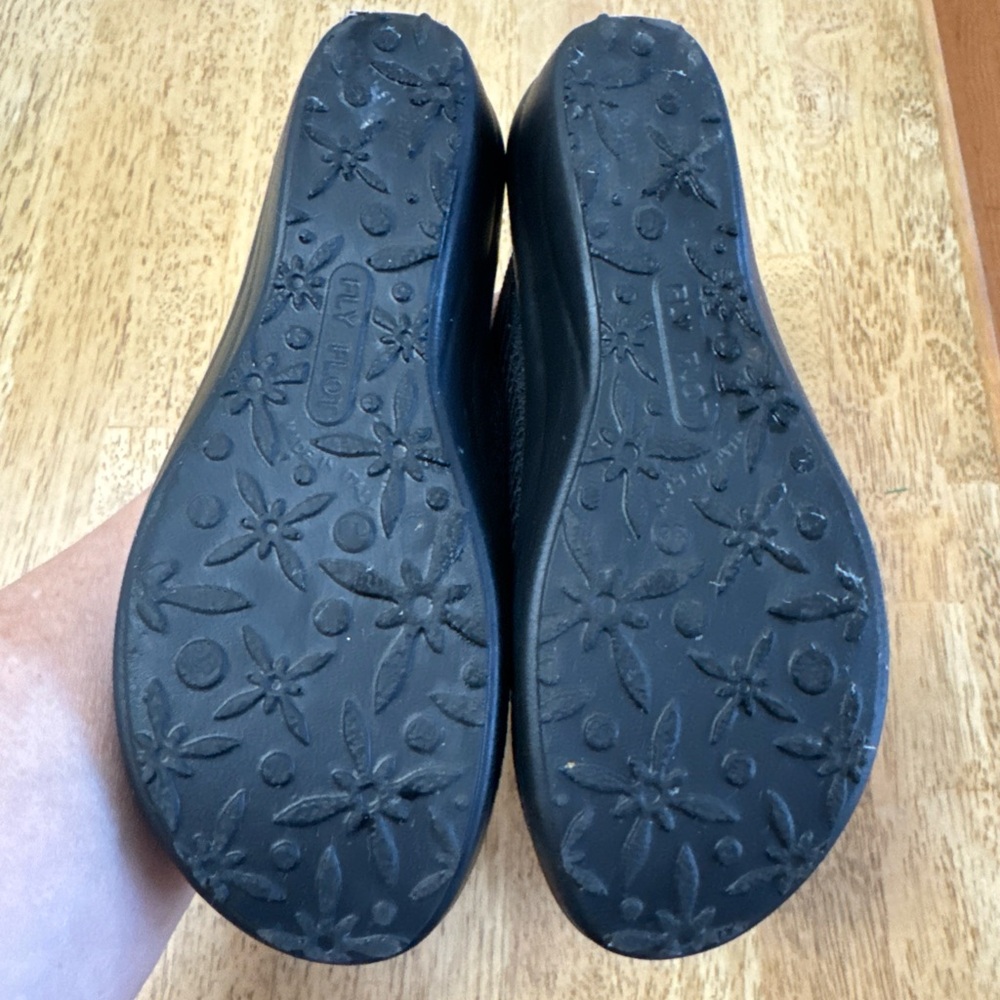 Fly Flot Black mesh Slip-on Mule Clog size 7.5 - Picture 6 of 7